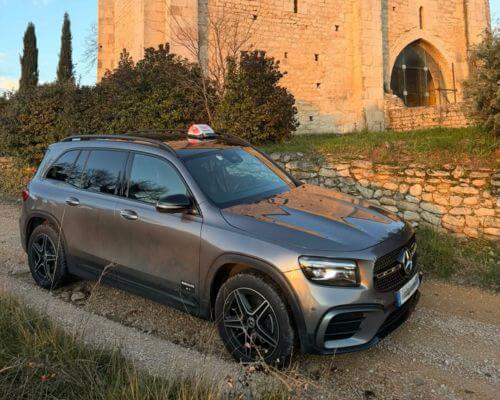 Taxi Remoulins véhicule récent